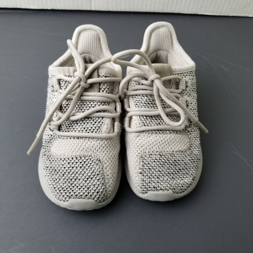Adidas Boys Gray Sneakers Size 6K